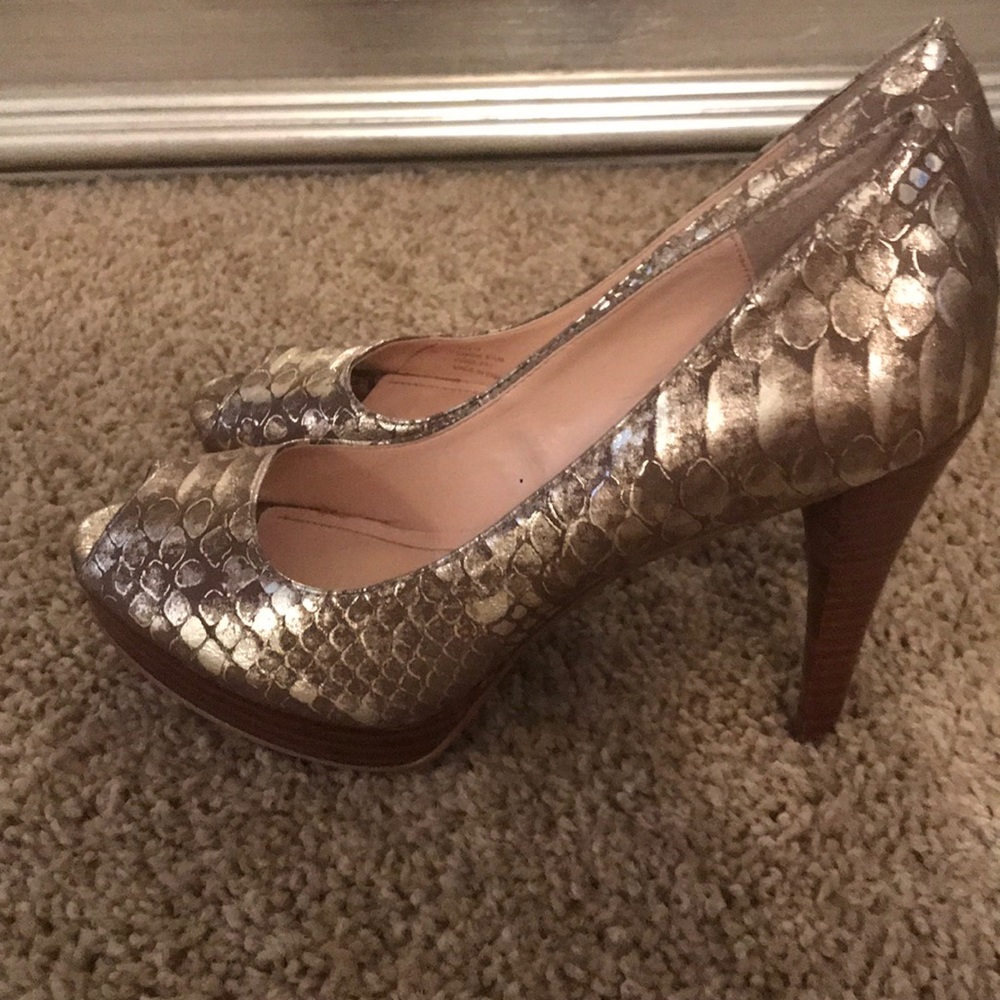 SOLD! 👠Calvin Klein👠